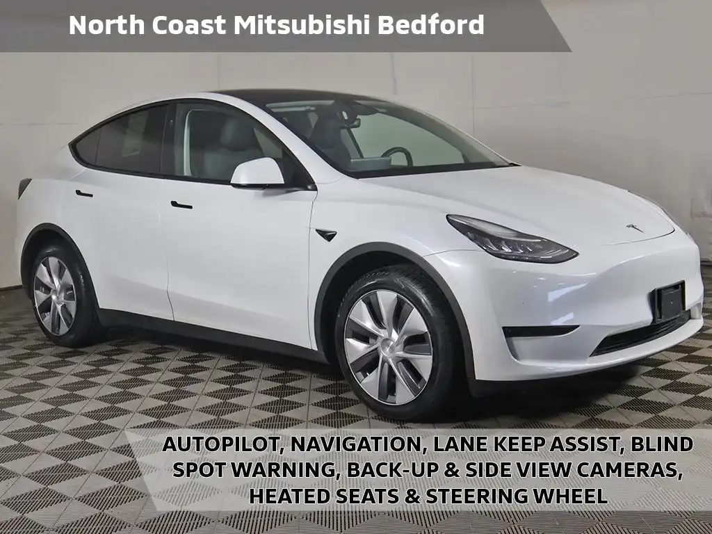 2023 Tesla Model Y Long Range Dual Motor All-Wheel Drive's photo
