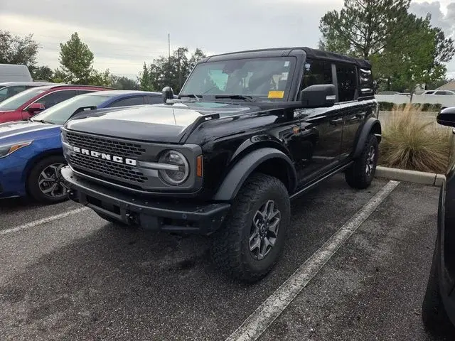 2021 Ford Bronco Badlands 4x4 photo 3