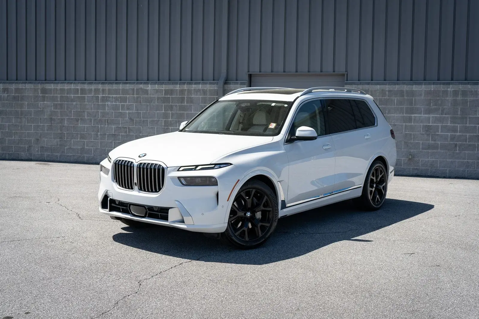 2023 BMW X7 xDrive40i photo 4