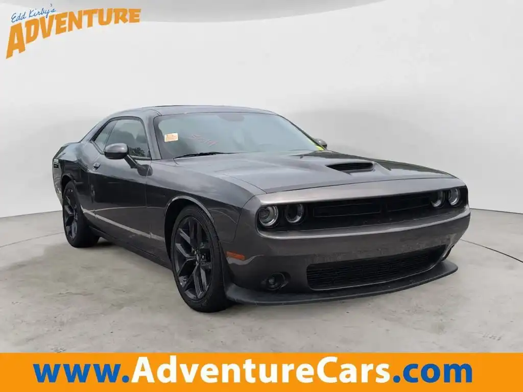 2022 Dodge Challenger GT Auto's photo
