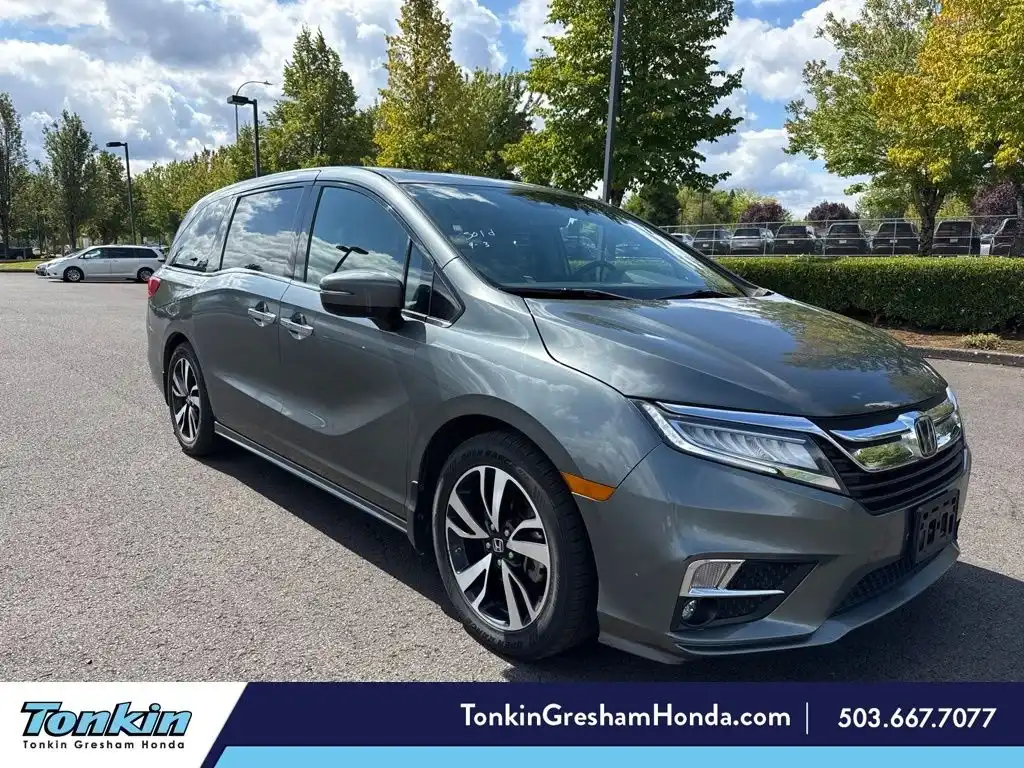2018 Honda Odyssey Elite's photo