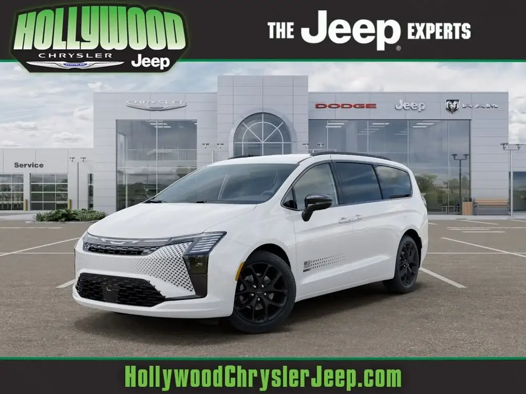 2027 Chrysler Pacifica Select photo 1