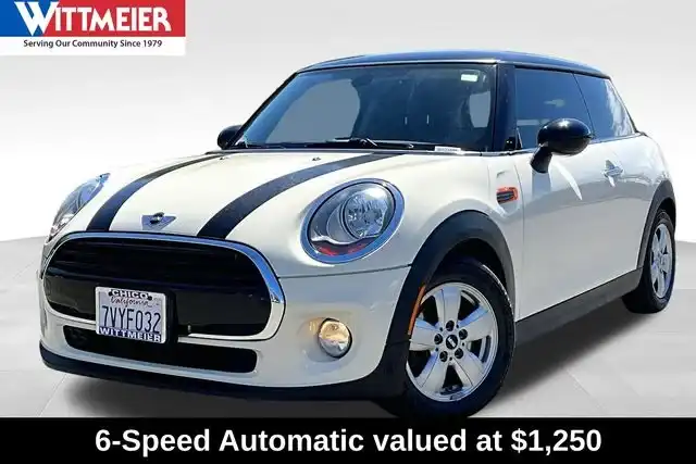 2017 MINI Cooper Base's photo