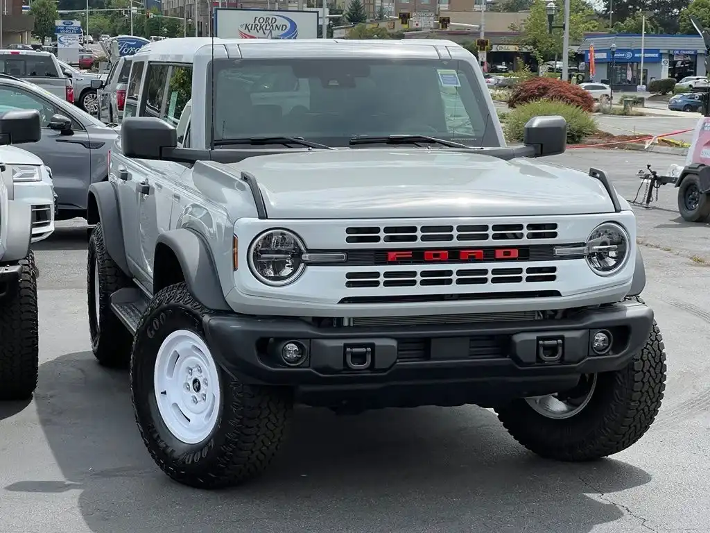 2026 Ford Bronco Heritage Edition 4x4's photo