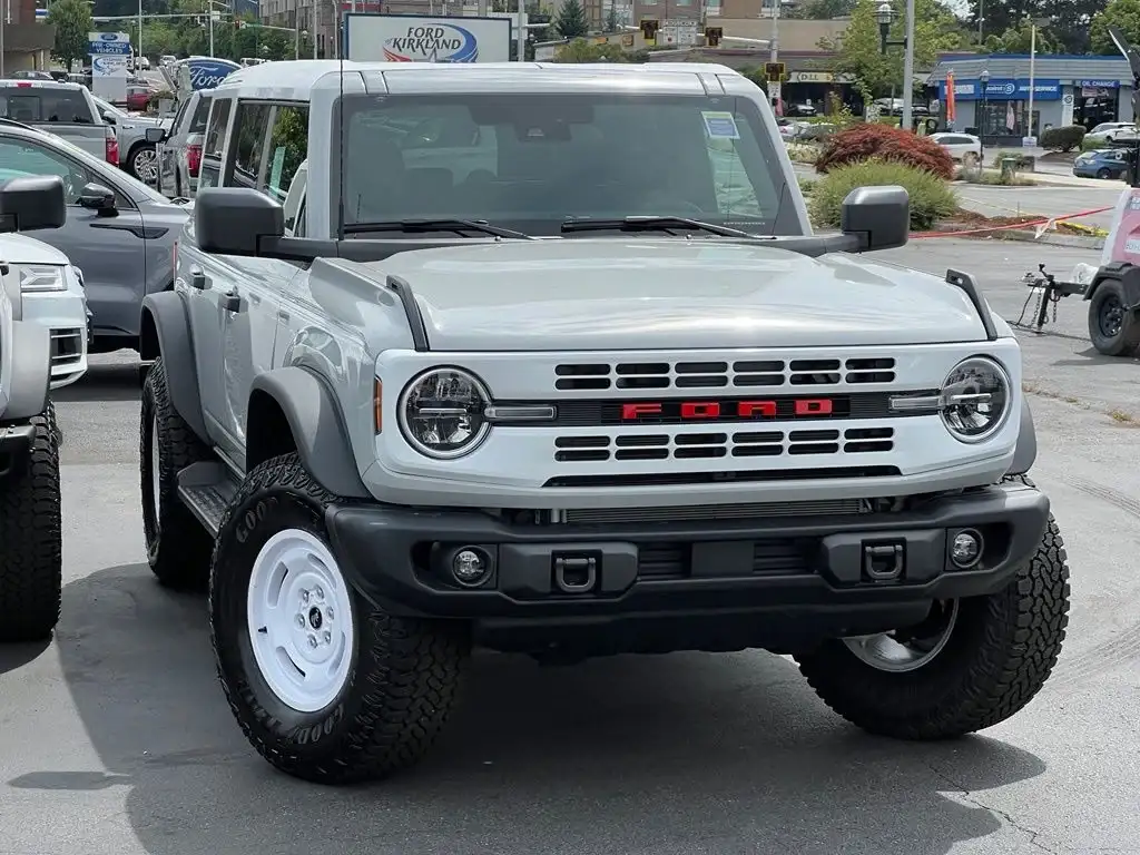 2026 Ford Bronco Heritage Edition 4x4's photo