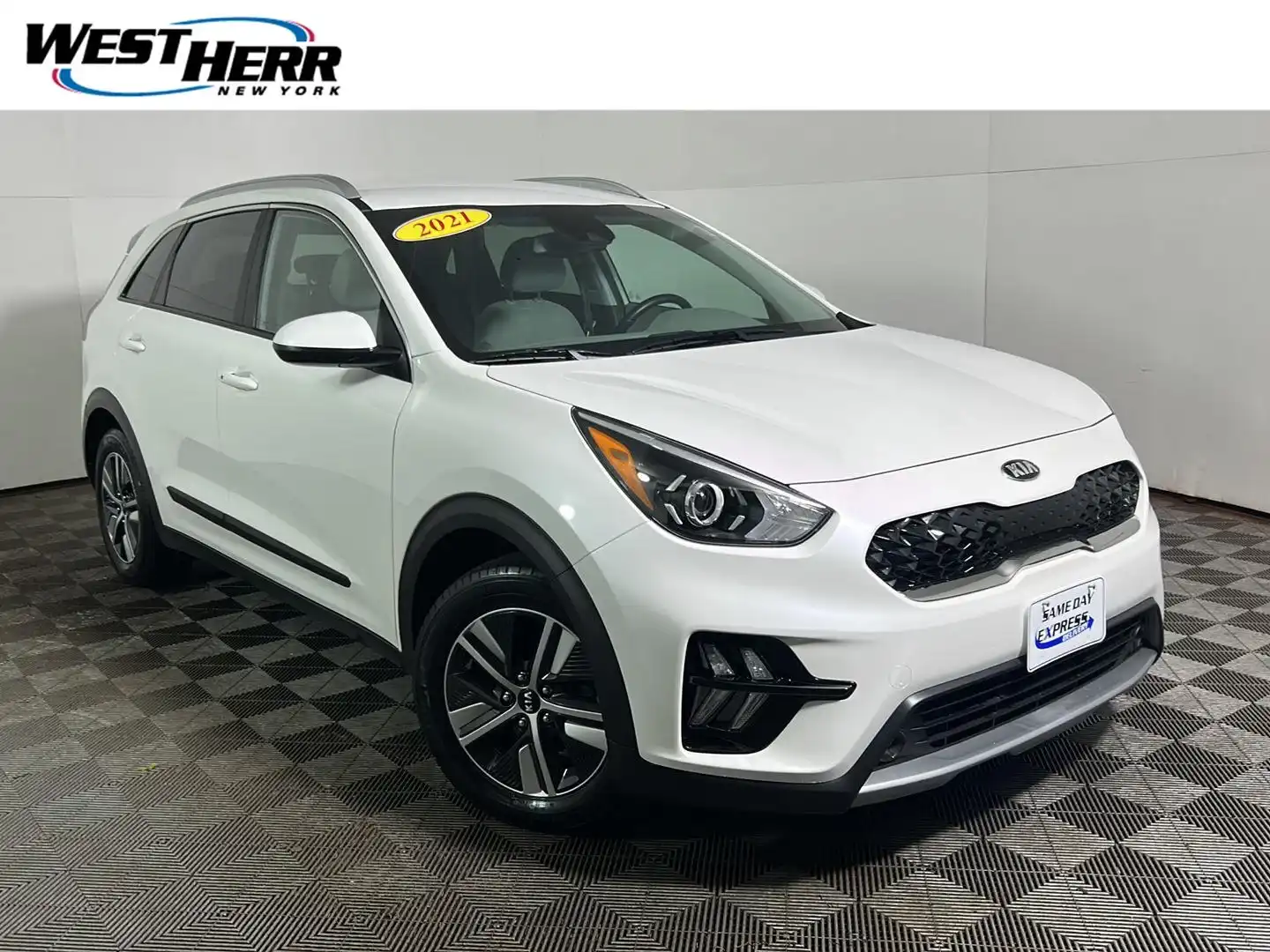 2021 Kia Niro PHEV LXS's photo