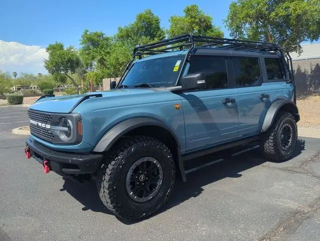 2021 Ford Bronco Badlands 4x4 photo 3