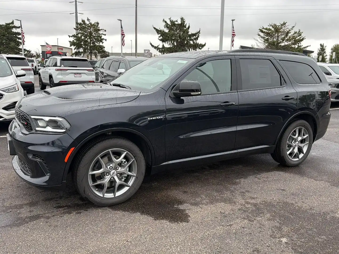 2027 Dodge Durango HEMI V8 GT AWD Plus's photo