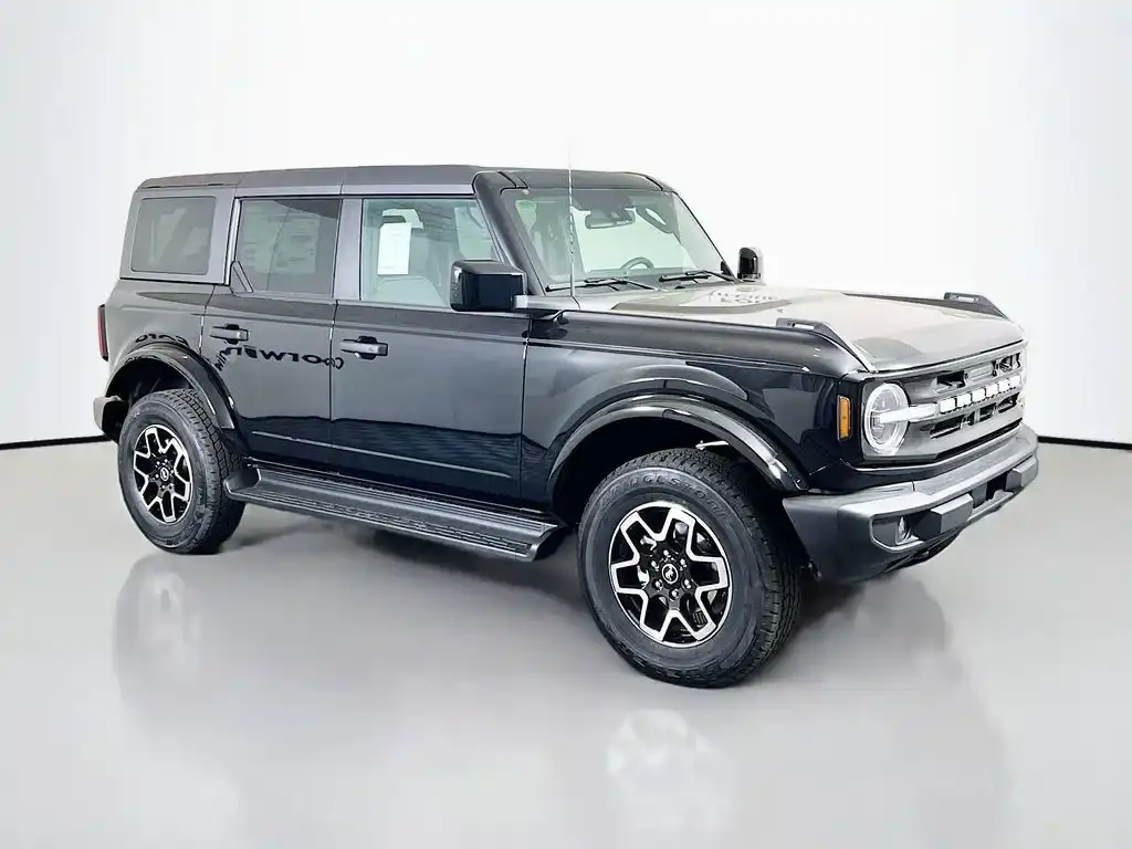 2026 Ford Bronco Outer Banks 4x4's photo