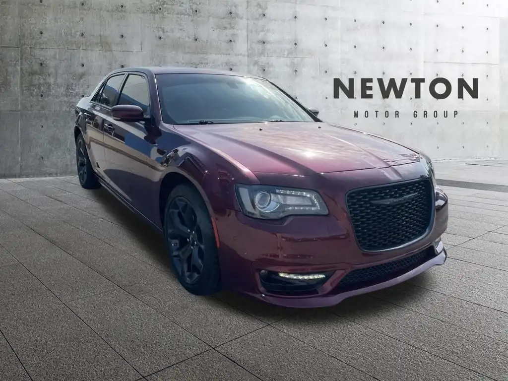 2023 Chrysler 300 Touring L RWD's photo