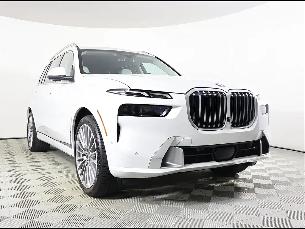 2026 BMW X7 xDrive40i's photo