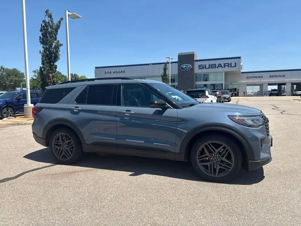 2025 Ford Explorer ST 4WD (PL535)'s photo