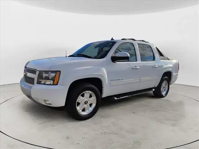 2012 Chevrolet Avalanche LT 4WD's photo