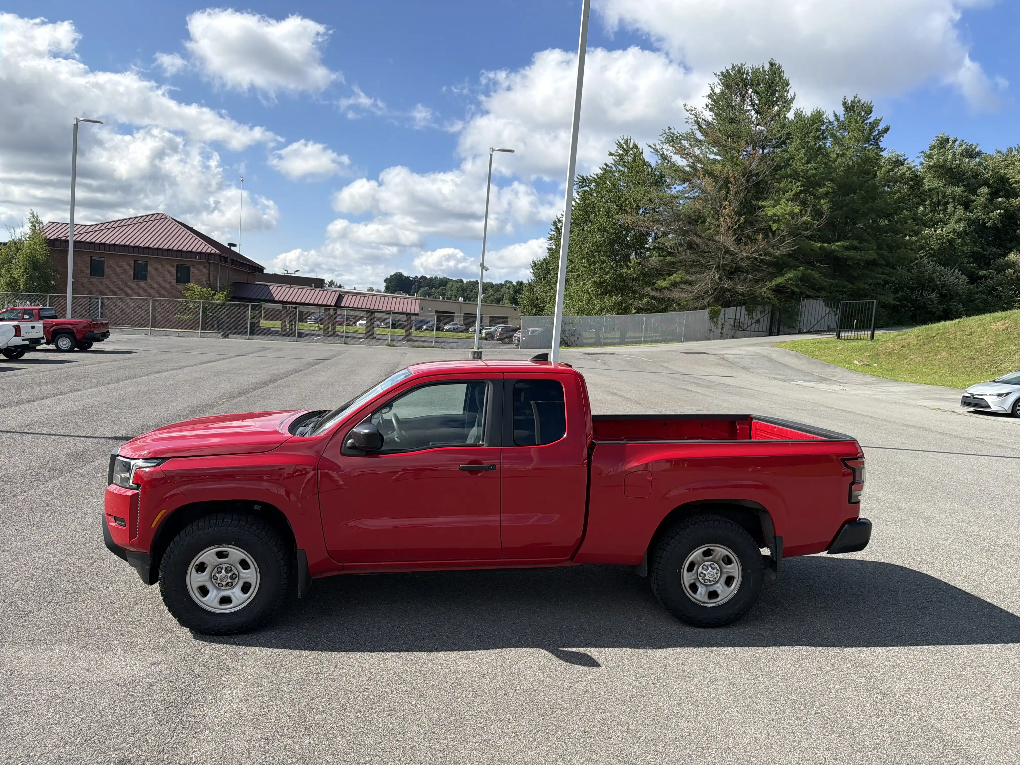 2022 Nissan Frontier S King Cab 4X4's photo