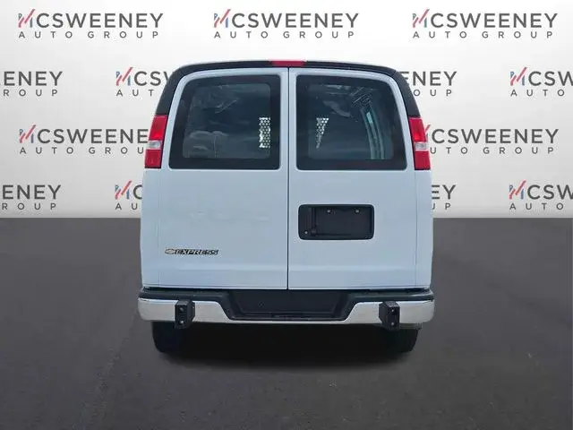 2025 Chevrolet Express 2500 Work Van HD photo 4