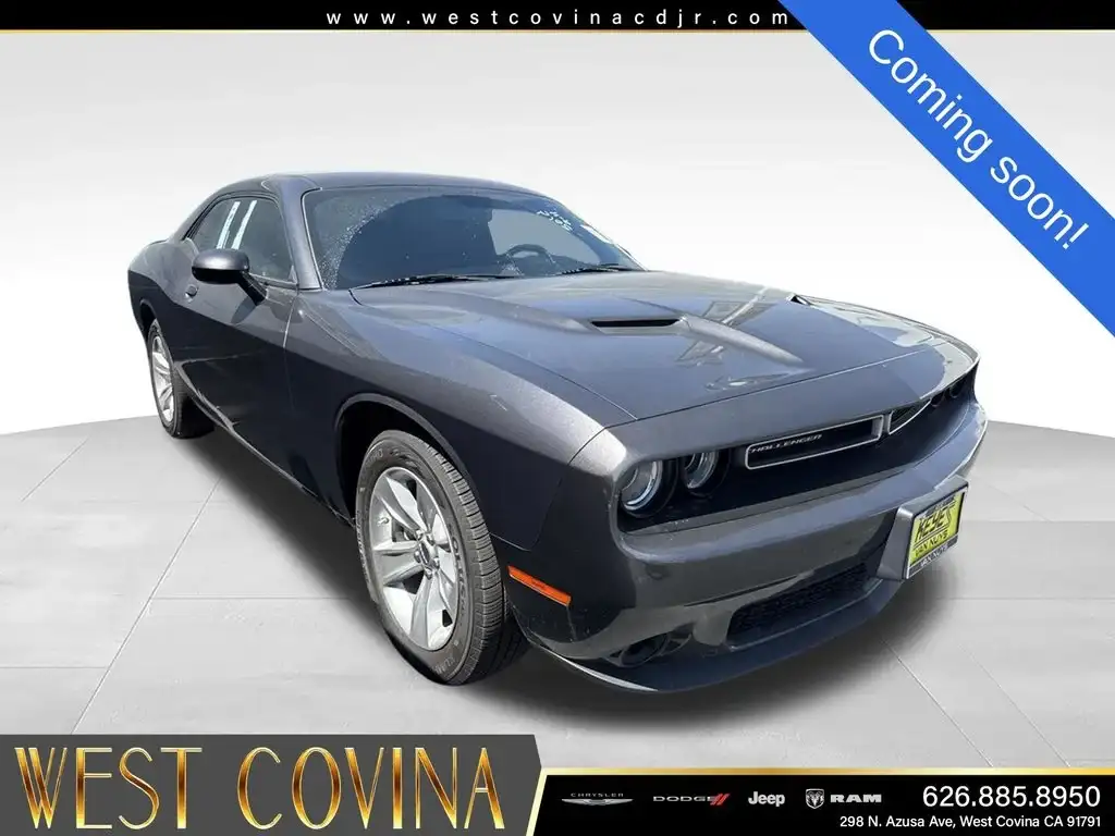 2023 Dodge Challenger SXT Auto's photo