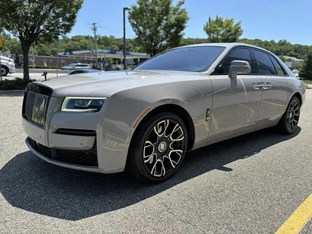 2023 Rolls-Royce Ghost Black Badge photo 4