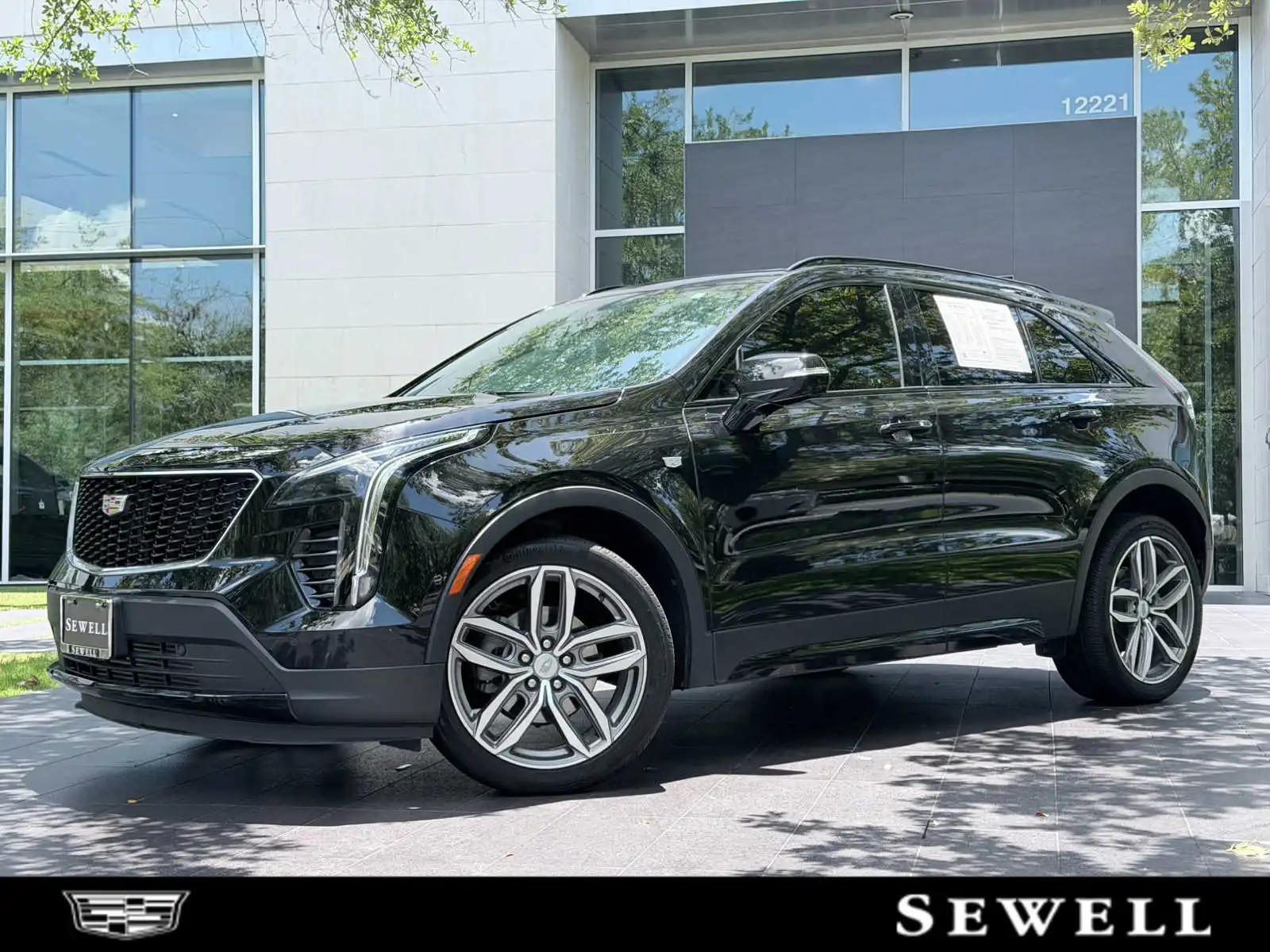 2023 Cadillac XT4 Sport's photo