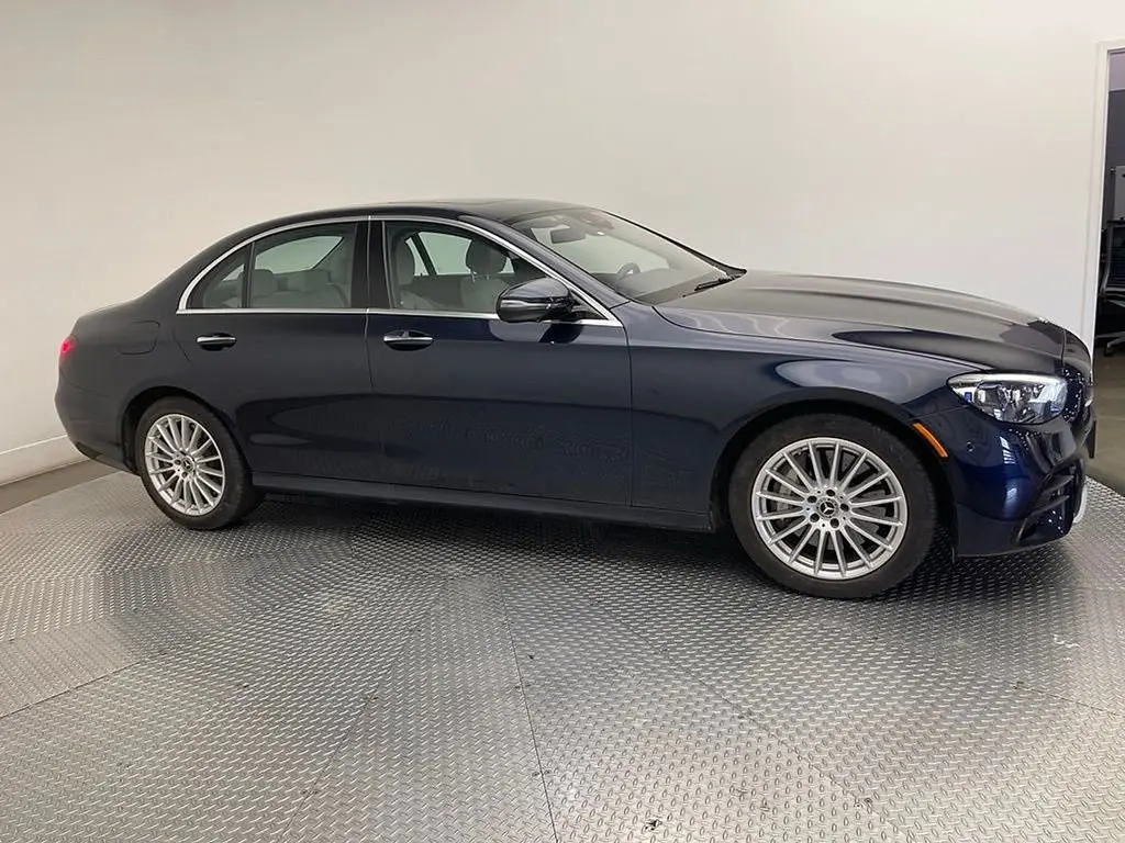 2023 Mercedes-Benz E-Class E450 4MATIC photo 5