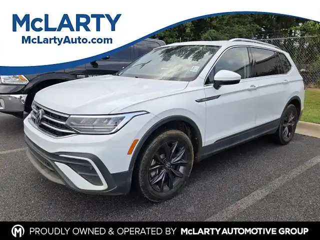 2022 Volkswagen Tiguan 2.0T SE's photo