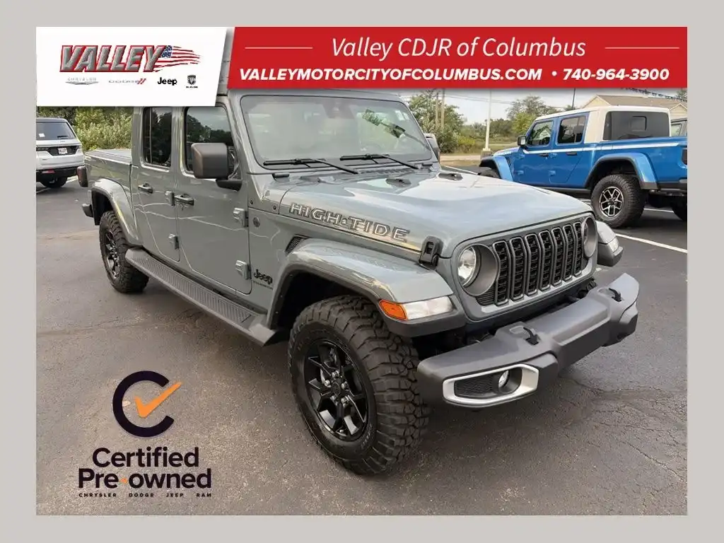 2025 Jeep Gladiator High Tide Auto's photo