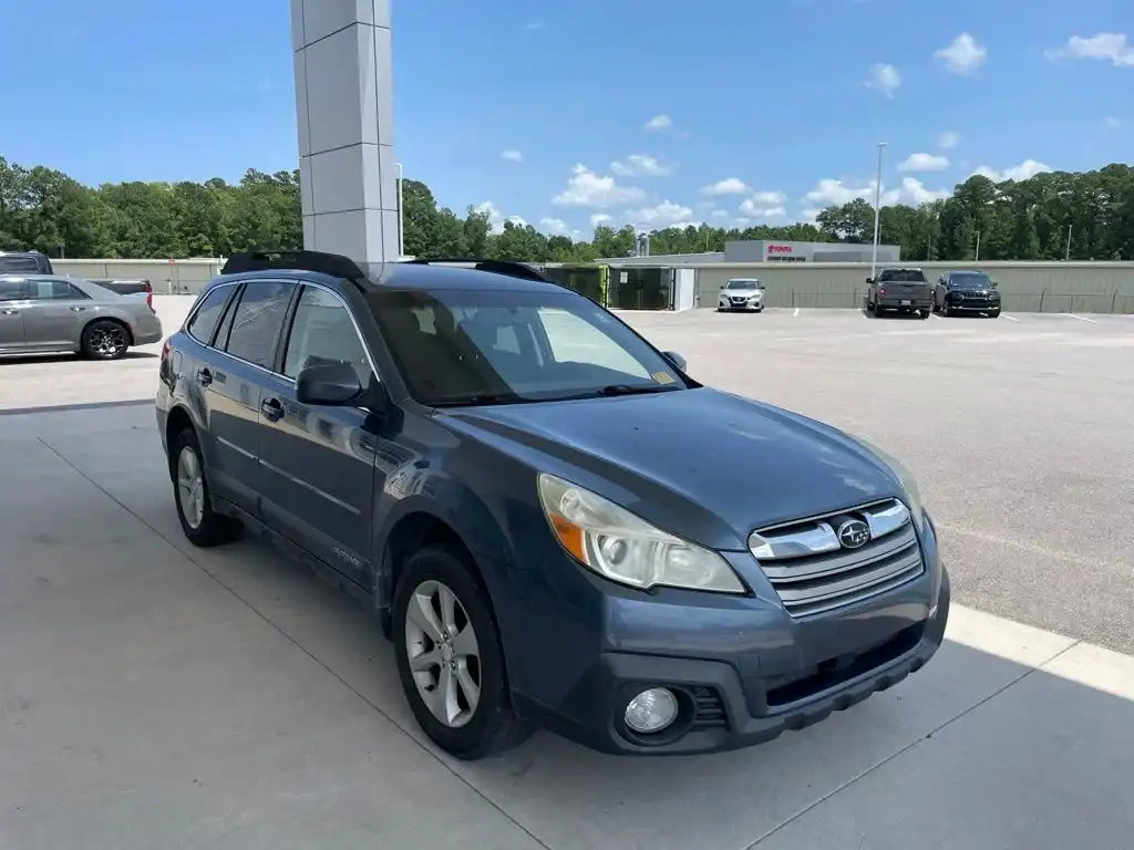 2013 Subaru Outback 2.5i Premium CVT's photo