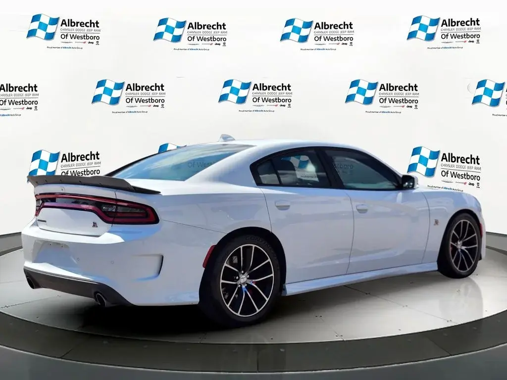 2015 Dodge Charger R/T Scat Pack photo 5