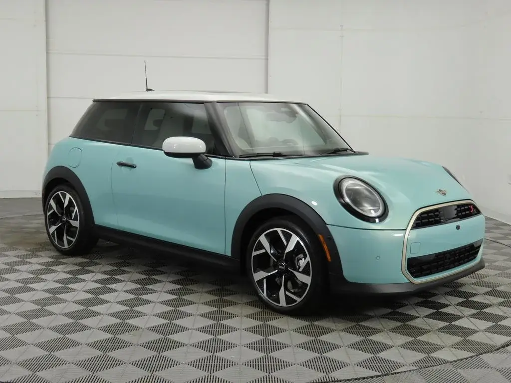 2026 MINI Hardtop Cooper S photo 4