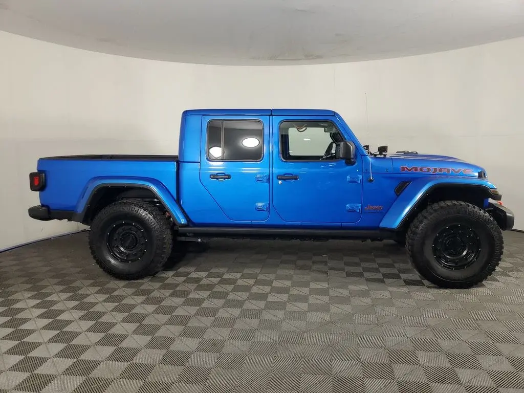 2021 Jeep Gladiator Mojave photo 3
