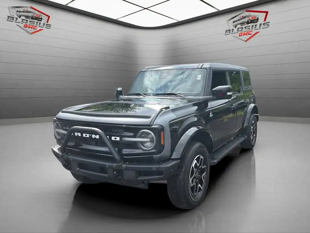 2023 Ford Bronco Outer Banks 4x4's photo