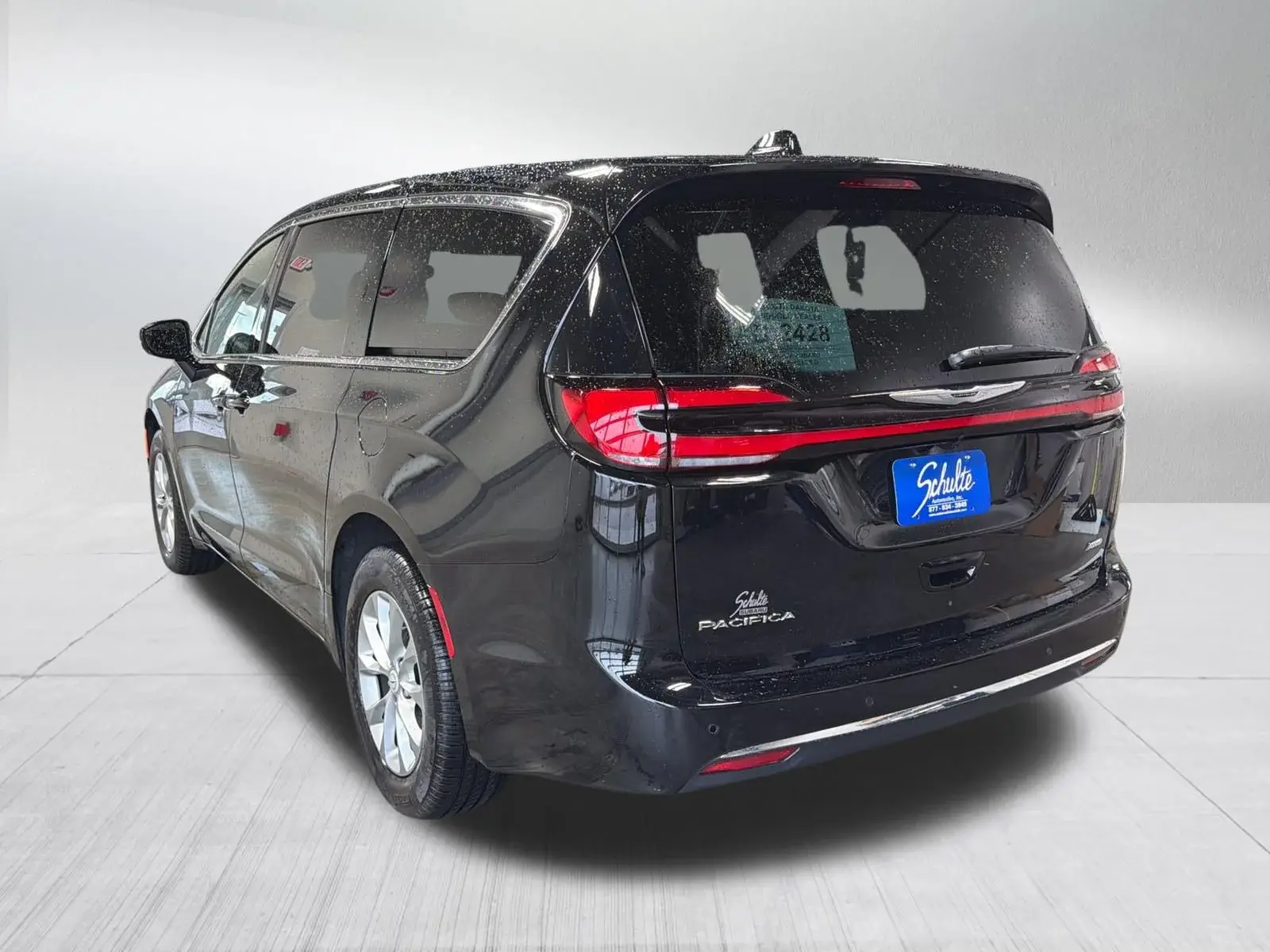 2026 Chrysler Pacifica Select AWD photo 5