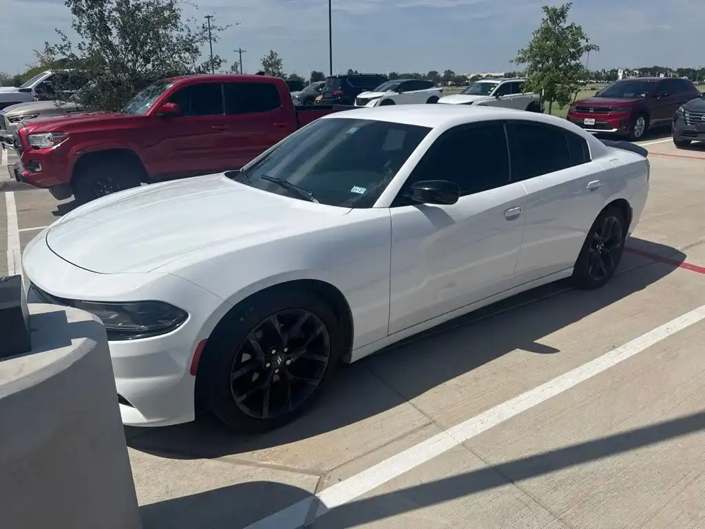 2021 Dodge Charger SXT's photo