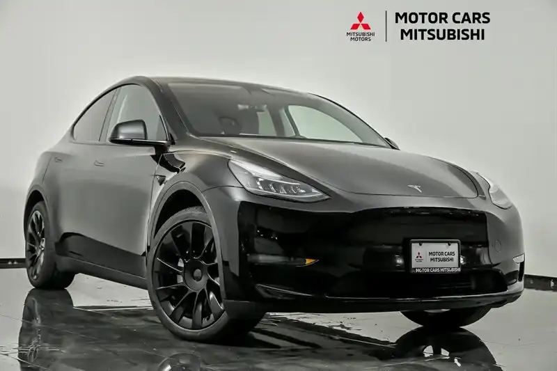 2023 Tesla Model Y Long Range Dual Motor All-Wheel Drive's photo