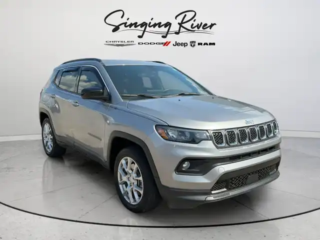 2024 Jeep Compass Latitude Lux 4WD's photo