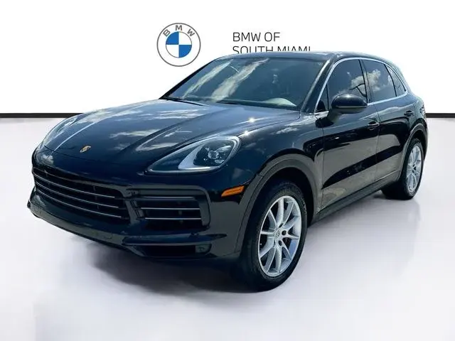 2022 Porsche Cayenne Base photo 3
