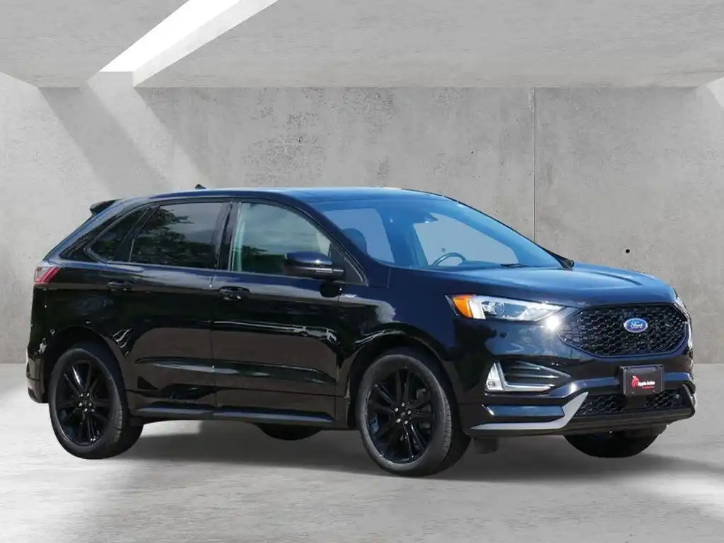 2023 Ford Edge ST Line AWD's photo