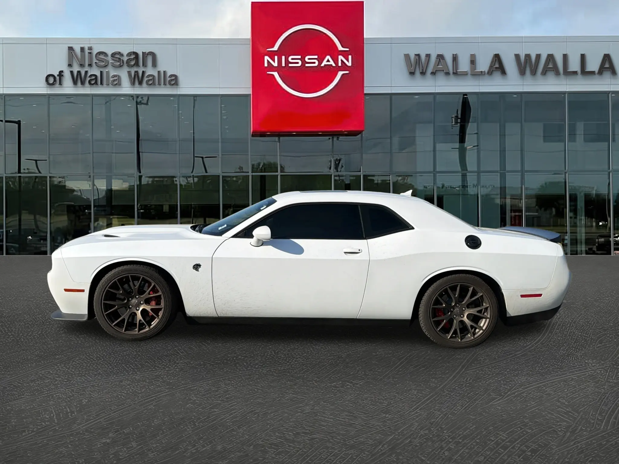 2016 Dodge Challenger SRT Hellcat photo 4