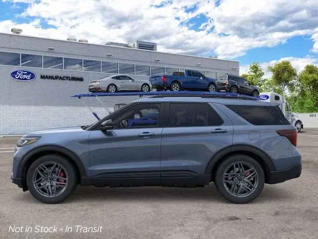 2026 Ford Explorer ST 4WD photo 3
