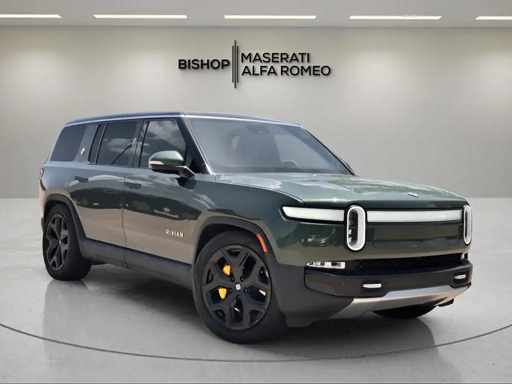 2024 Rivian R1S Adventure Quad-Motor Large Pack's photo