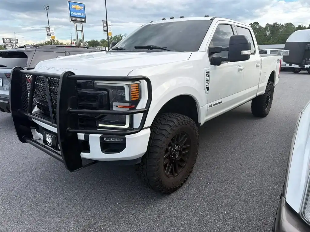 2020 Ford F-250 Lariat 4WD Crew Cab 6-3/4' Box's photo