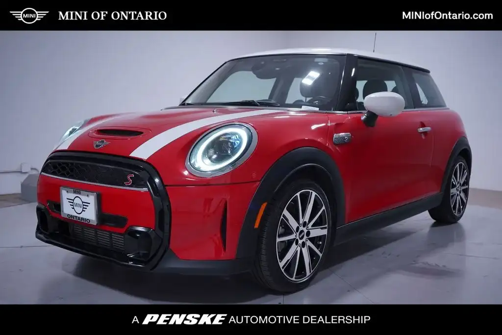2024 MINI Hardtop Cooper S's photo