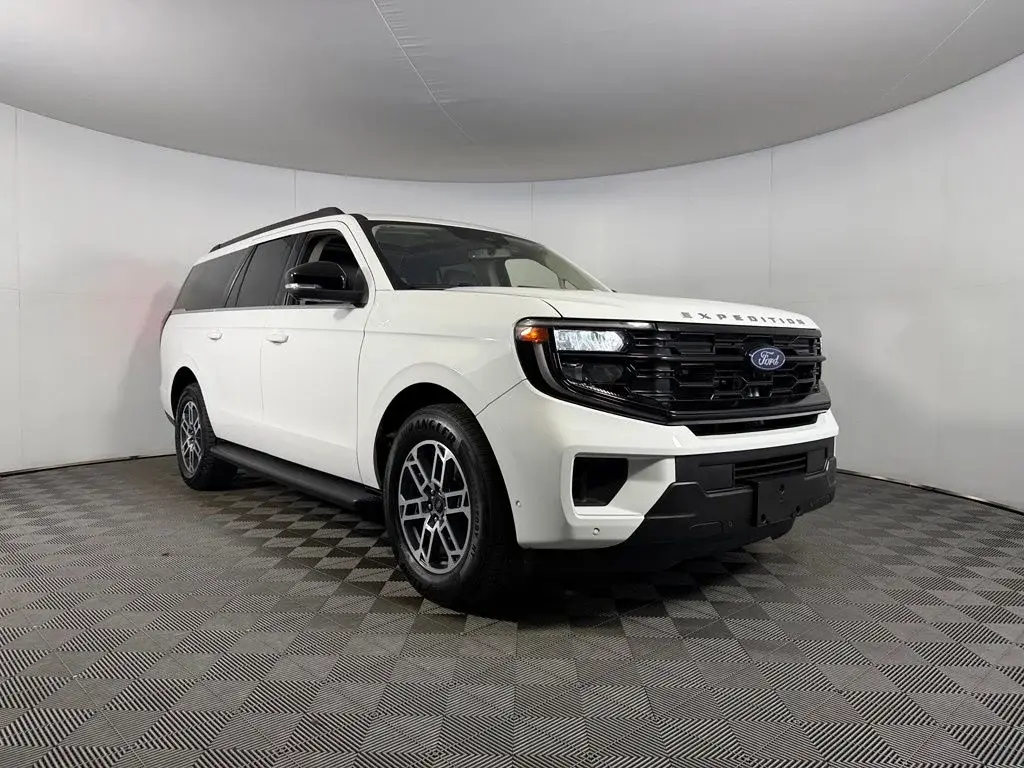 2025 Ford Expedition Active MAX photo 4