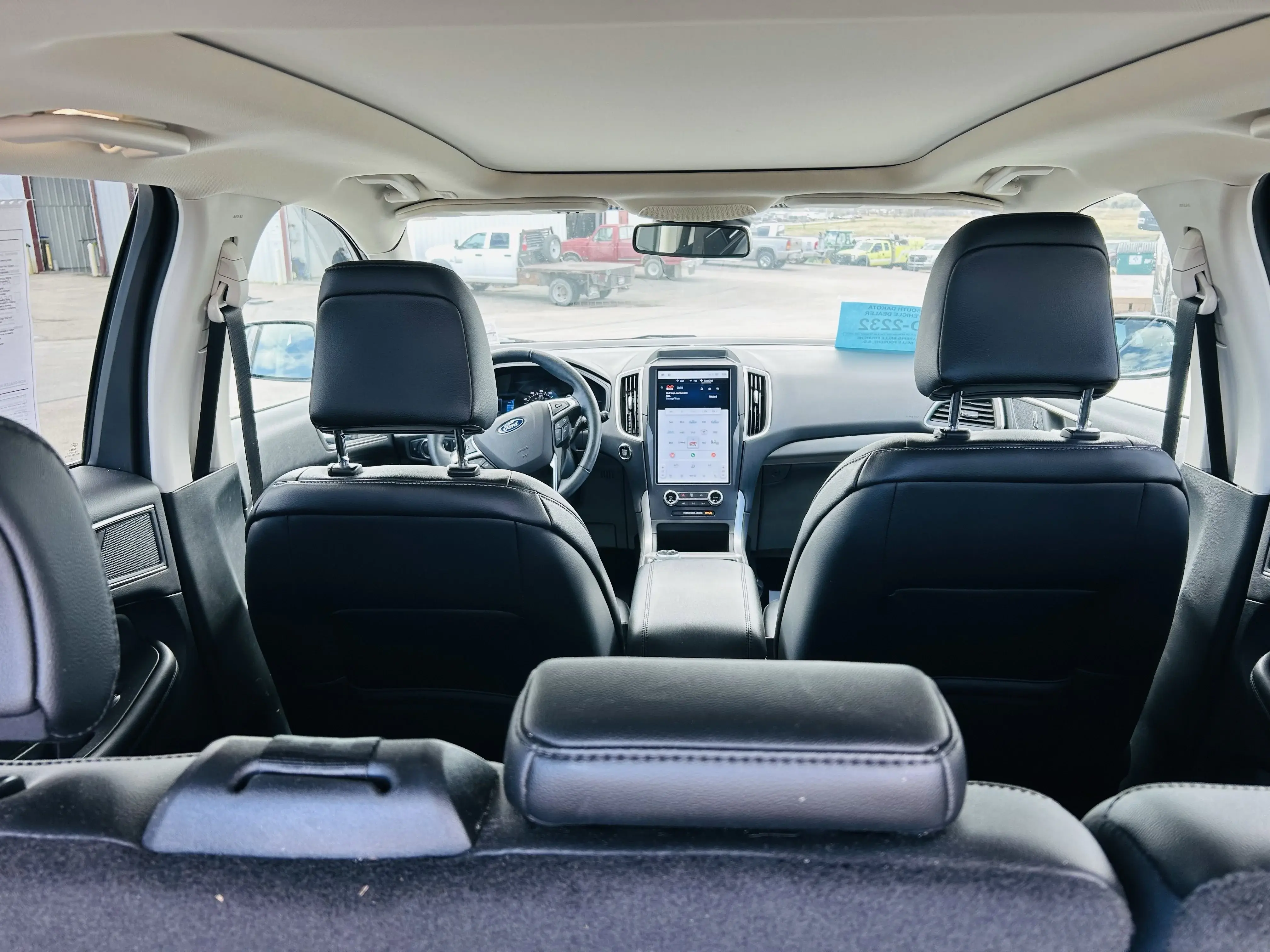 2023 Ford Edge SEL AWD photo 5