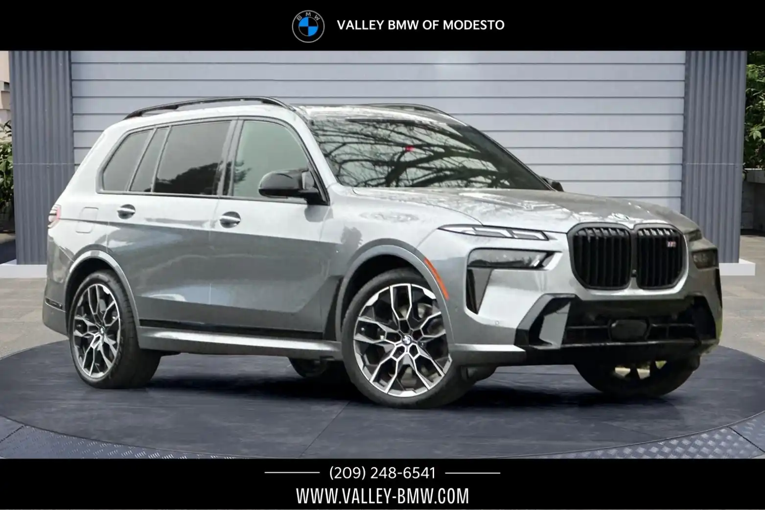 2026 BMW X7 M60i's photo
