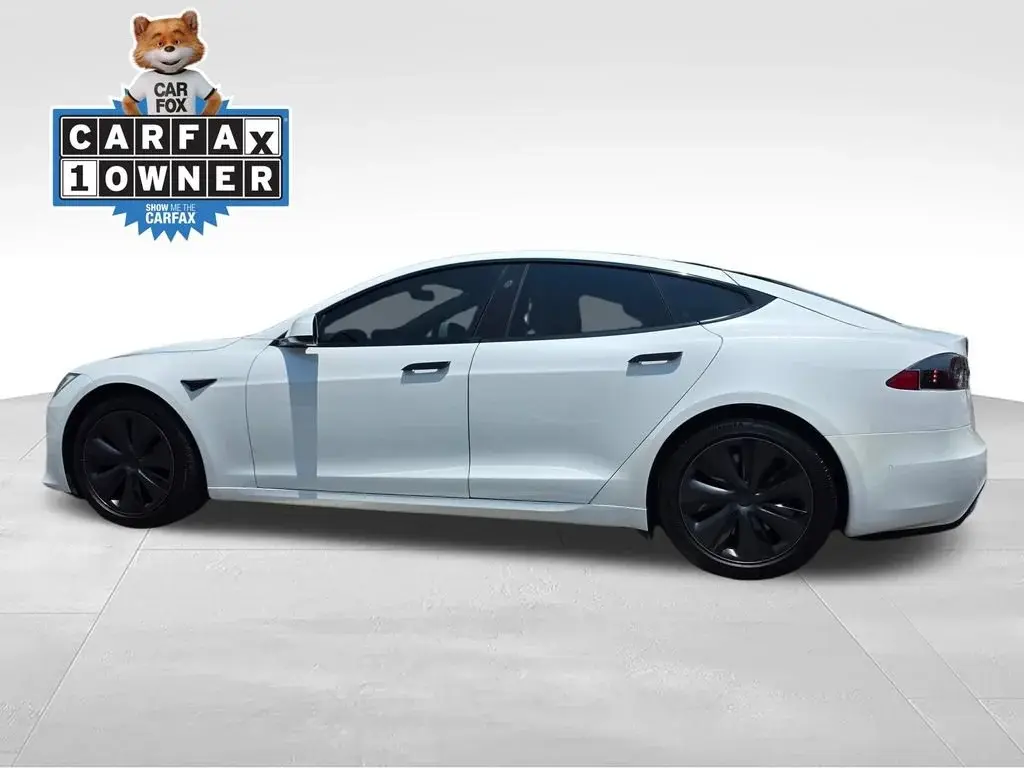 2021 Tesla Model S Long Range Plus photo 4