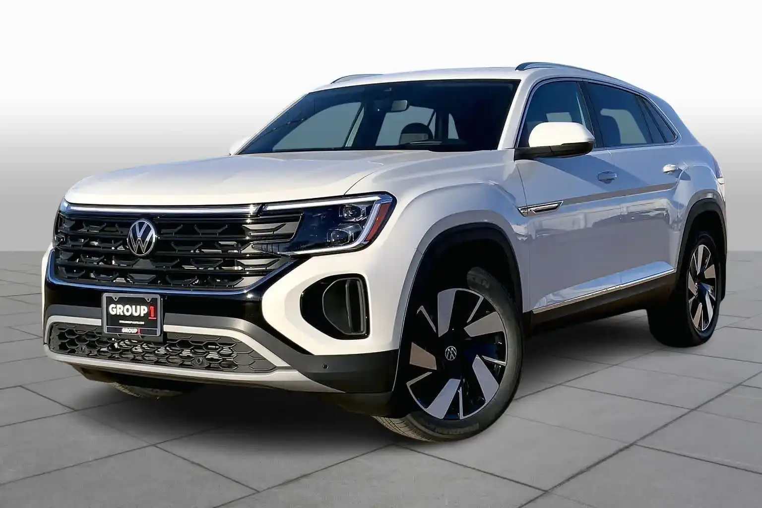 2026 Volkswagen Atlas Cross Sport 2.0T SEL 4MOTION's photo