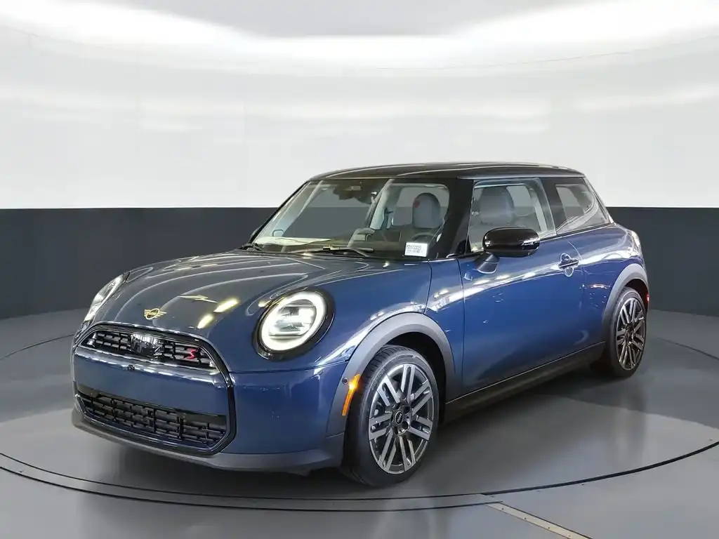 2026 MINI Hardtop Cooper S's photo
