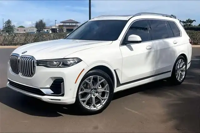 2022 BMW X7 xDrive40i's photo