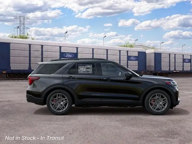 2027 Ford Explorer ST 4WD photo 5