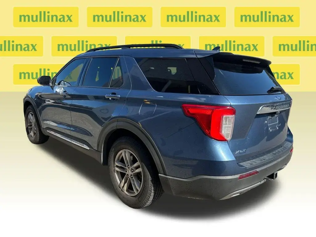 2020 Ford Explorer XLT RWD photo 3